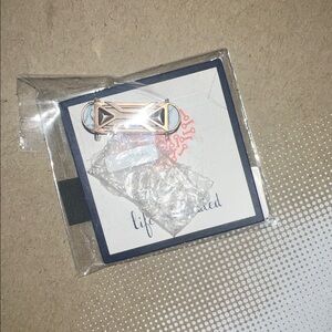 Keep Collective essential oils diffuser charm.